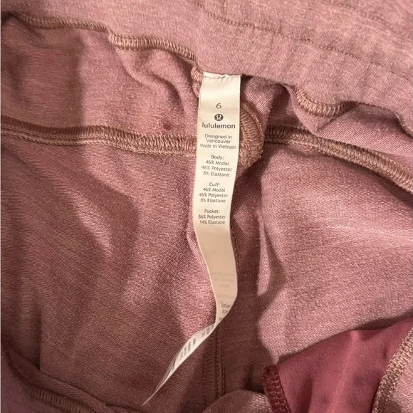 🍋LULULEMON At My Leisure Jogger
Heathered Mod Misty Merlo - Picture 9 of 9